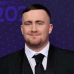 Luke Littler Net Worth & Source of Income: The Inspiring Rise of a Teen Millionaire in 2025 Meta Descript