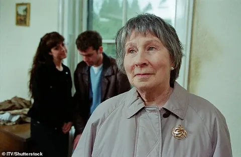 Sophie Turner: From Sansa Stark to Action Icon – 2026 Biography and News